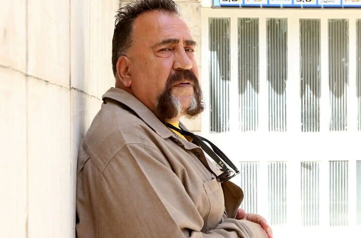 وحید قلیچ در میان معترضین استقلال