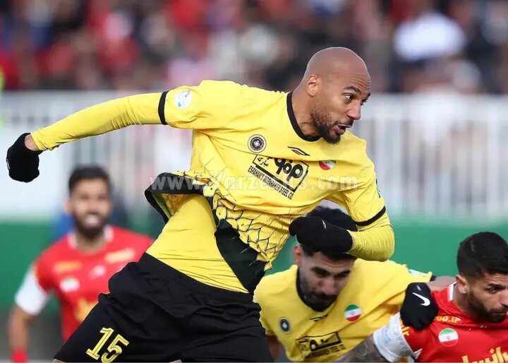 ستاره سپاهان جدا شد!