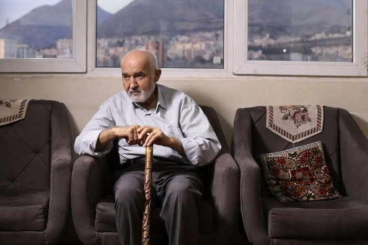 احمد توکلی درگذشت