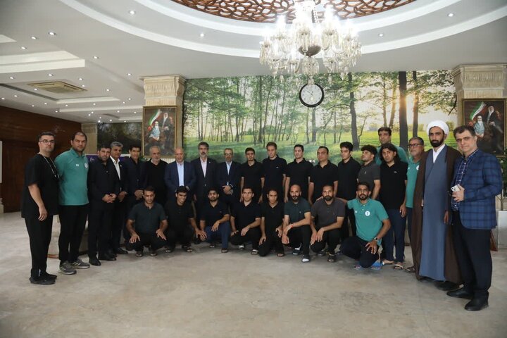 مهدی تاج با اعضای تیم ملی فوتبال نابینایان دیدار کرد