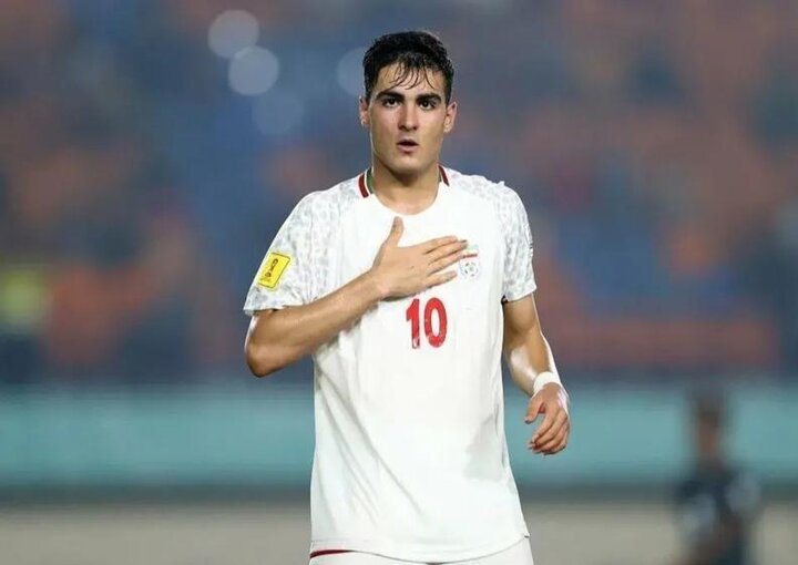 مهاجم روبین‌کازان به پیکان آمد