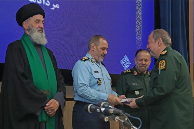 سردار ابن‌رضا جانشین وزیر دفاع شد