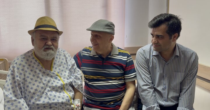 آخرین وضعیت سلامتی اکبر عبدی از زبان خودش