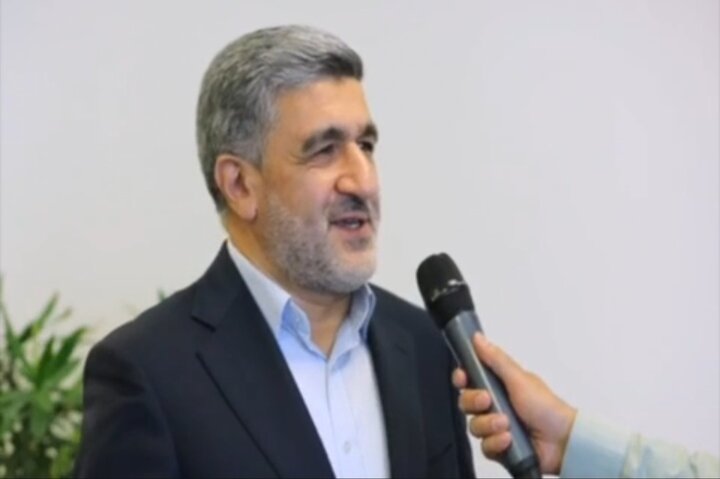 وزیر اقتصاد به‌طور کامل پای بازار سرمایه ایستاده است+ فیلم