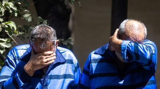 سارقان باتری خودروها در تهران دستگیر شدند