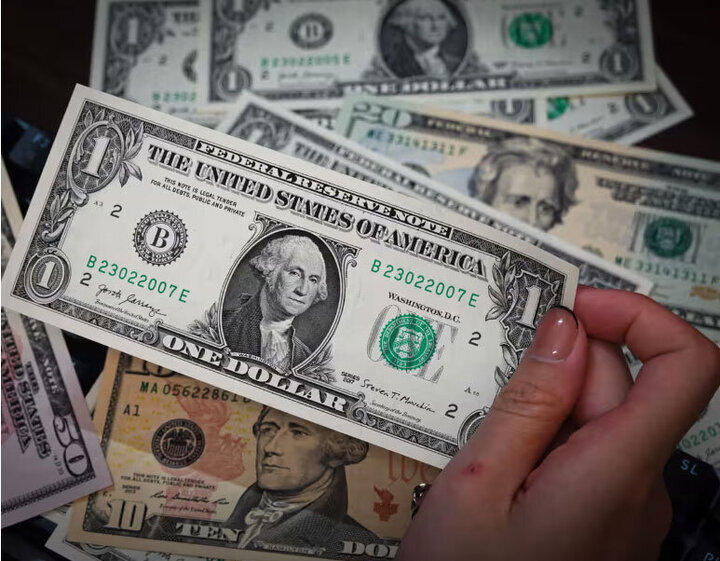 پیش‌بینی نرخ دلار در روز یکشنبه ۶ مهر ۱۴۰۴
