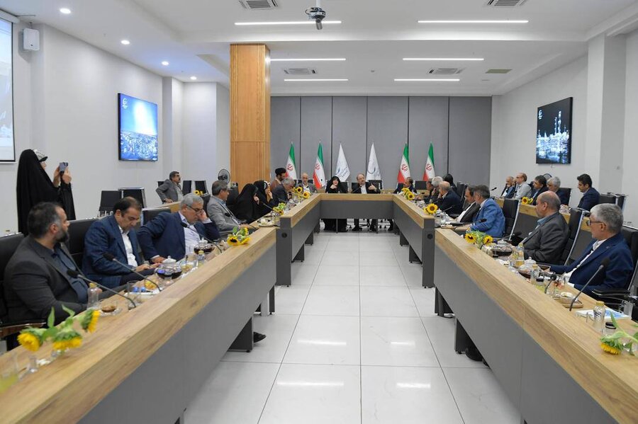 نشست هماندیشی مدیرعامل شرکت صنایع پتروشیمی خلیج فارس