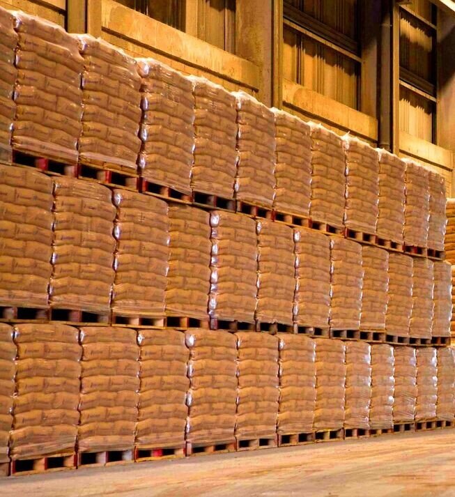 ۹۷۲ هزار تن سیمان در تالار حراج همزمان عرضه می شود