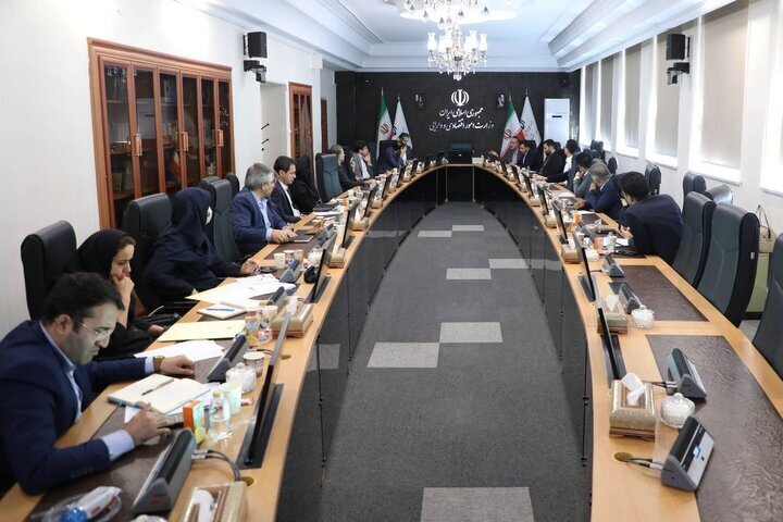 بررسی ابعاد دستورالعمل معامله‌گری و بازارگردانی دولت