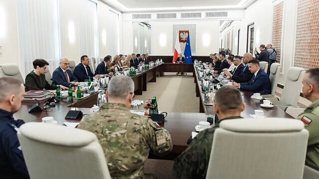 لهستان خواستار فعال‌سازی ماده ۴ ناتو شد