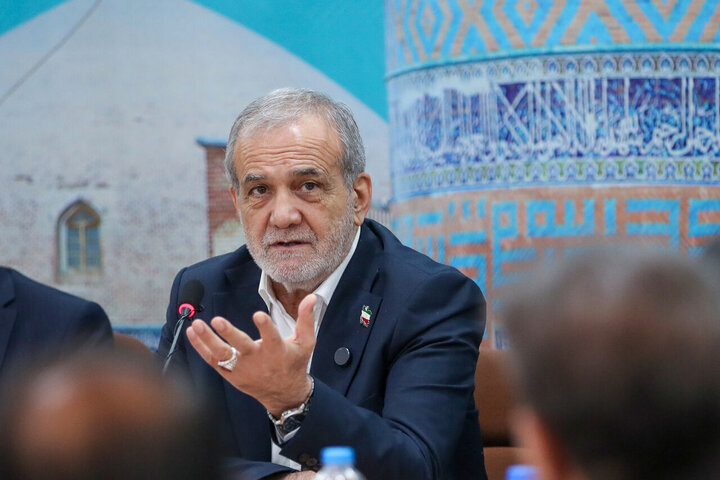 میدان برای حل مشکلات باز است میدان برای حل مشکلات باز است