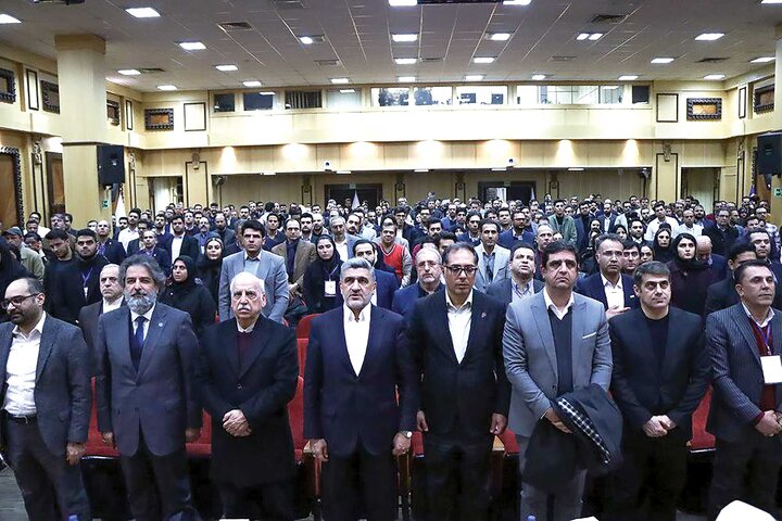 مطالبه فعالان از سازمان بورس مطالبه فعالان از سازمان بورس