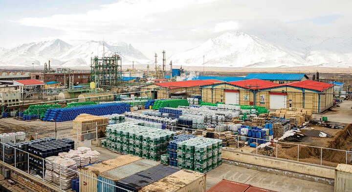 کیمیاگران امروز؛ شرکتی قدرتمند در صنعت دارو و مواد شیمیایی 