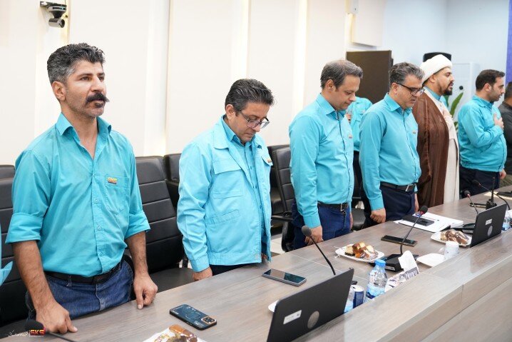 تجلیل مدیرعامل فولاد کاوه از تلاشگران واحد ایمنی و آتش نشانی