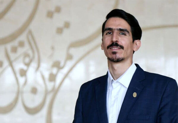 الزام نصب پنل‌های خورشیدی در تمامی ساختمان‌های دولتی