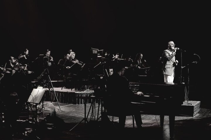 علیرضا قربانی «ایرانم» را در جنوب ایران می‌خواند