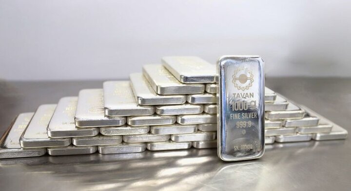 معامله ۳۲۴ کیلوگرم شمش نقره در بورس کالا