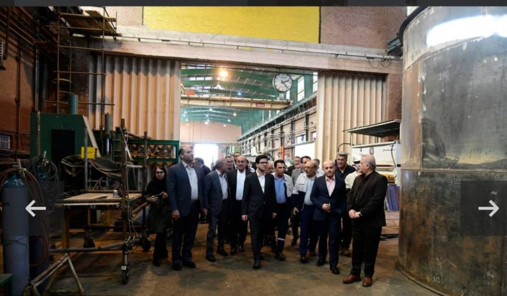 بازدید معاون وزیر نفت و مدیرعامل گروه گسترش نفت و گاز پارسیان از پالایشگاه شیراز