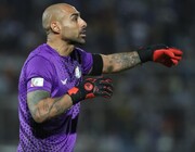 روزبه سینکی هدف چاقو قرار گرفت