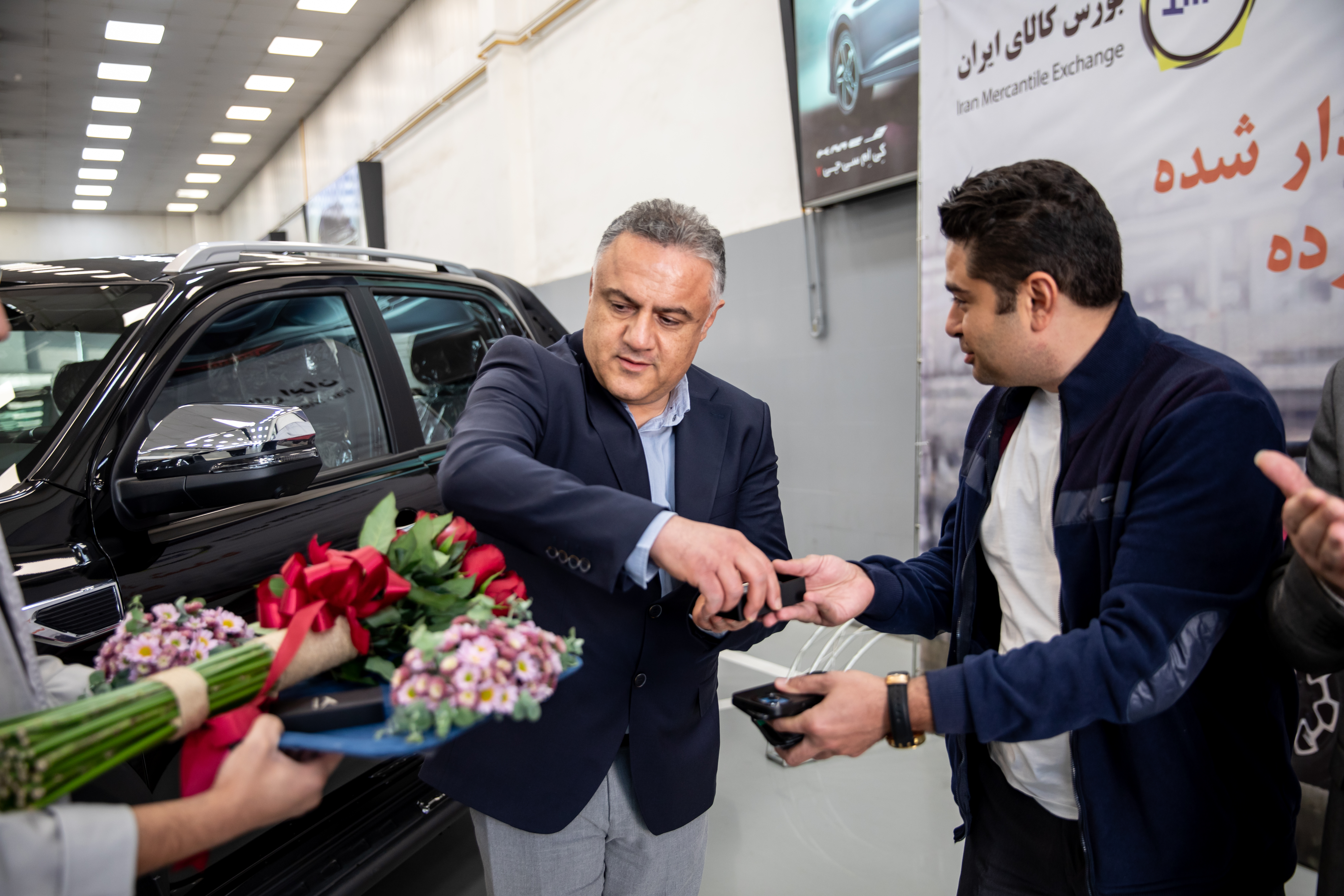 آغاز فصل تازه خرید خودرو با تحویل اولین KMC T۹ به روش گواهی سپرده