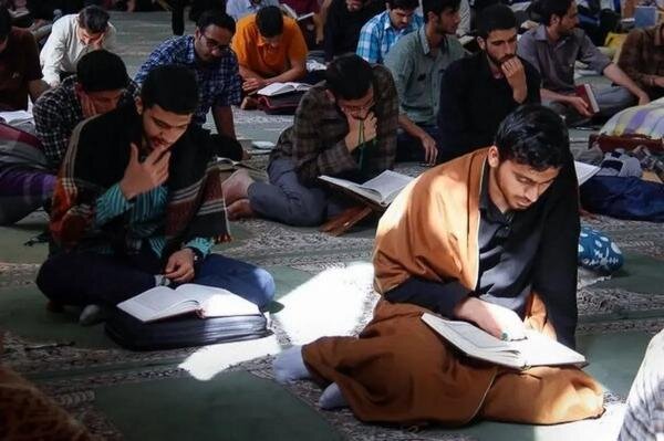 برگزاری امتحانات در ایام اعتکاف ممنوع شد