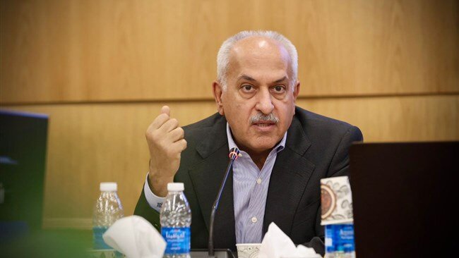 ارز چند نرخی استفاده از کارت‌های بازرگانی اجاره‌ای را ترویج می‌دهد