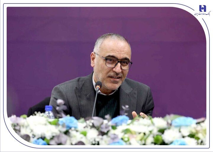 نخستین همایش هم‌اندیشی بانک صادرات ایران با فعالان صنعت پتروشیمی برگزار شد