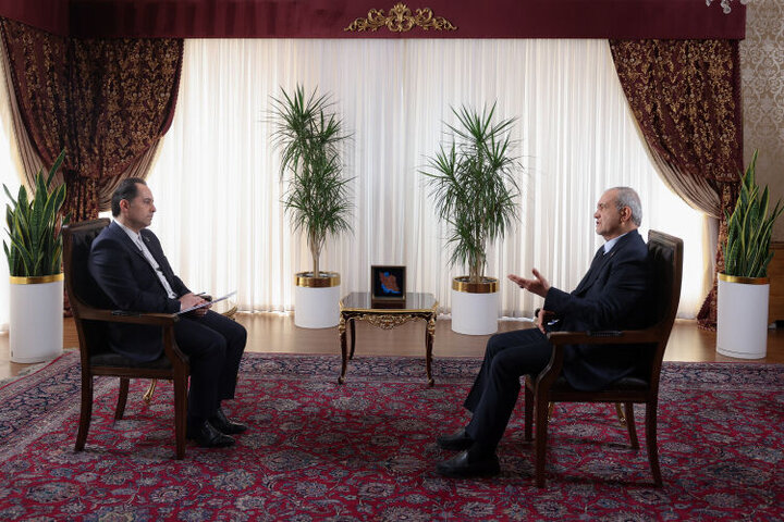 حرف معترضان را می‌شنویم و به دنبال حل مشکلات هستیم