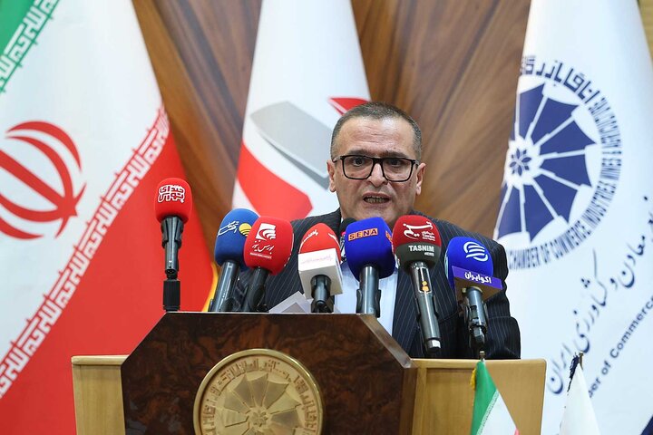 نماد آب وارد فرابورس شد/تأمین مالی پروژههای ملی نمکزدایی کلید خورد نماد آب وارد فرابورس شد/تأمین مالی پروژههای ملی نمکزدایی کلید خورد