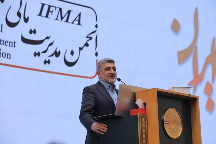 الزام اجرای استانداردهای بین‌المللی گزارش‌گری مالی