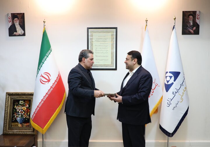 آئین تکریم و معارفه مدیرعامل گروه توسعه ملی برگزار شد