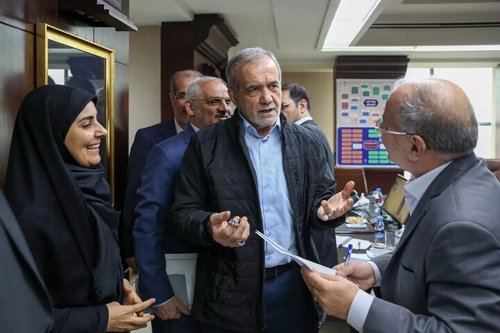 خدمات رسانی به مردم در زمان‌های بحران ادامه دارد