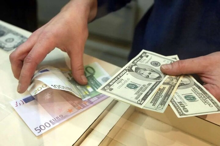 قیمت دلار و یورو سه‌شنبه ۲۶ اسفند ۱۴۰۴