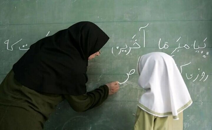 صدور احکام رتبه‌بندی برای ۲۰۰ هزار معلم