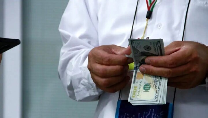 شرایط دریافت ۵۰۰ دلار ارز زیارتی مشخص شد