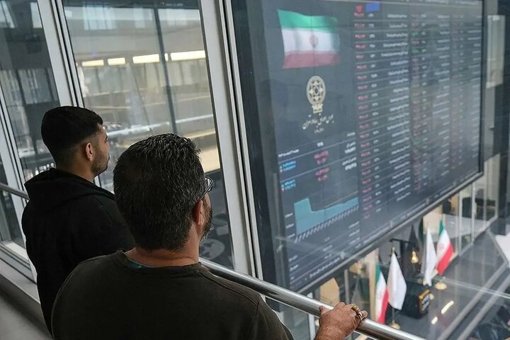آیا بازگشایی فوری بازار سهام به نفع سهامداران است؟
