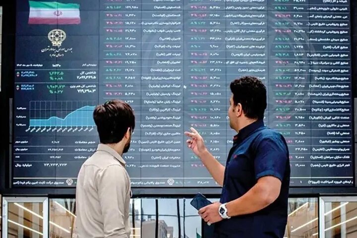ارزش معاملات خرد بورس رکورد زد/ شاخص کل بالای ۵ میلیون واحد ماند
