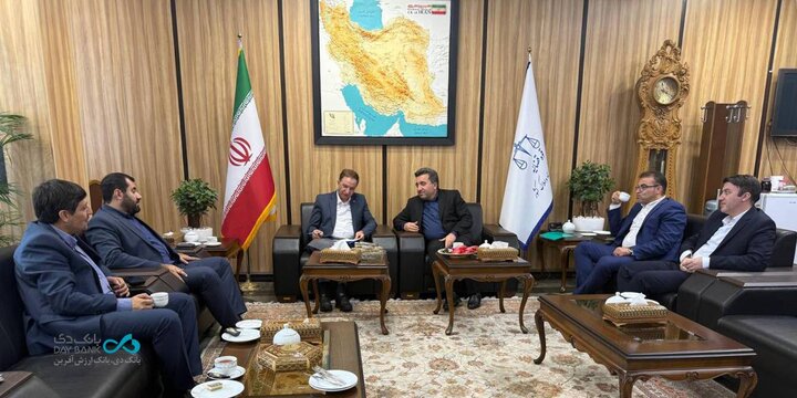 وصول ۲ هزار میلیارد تومان از مطالبات بانک دی با حمایت سازمان ثبت اسناد و املاک کشور