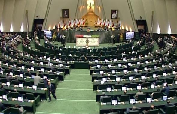 مجلس برای نهادهایی که به بورس اطلاعات ندهند مجازات سنگین تصویب کرد