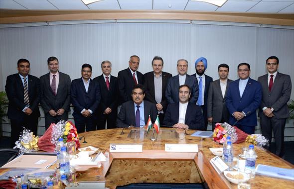ایران و هند موافقتنامه خرید و فروش محصولات در بورس کالا امضا کردند