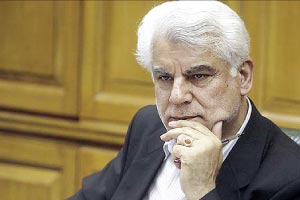 چرا محصولات روی دست کشاورزان می‌ماند؟