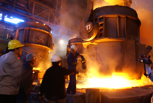 موفقیت تلاشگران ذوب آهن اصفهان در ثبت رکورد ماهانه تولید