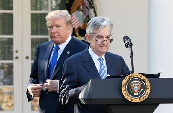 ترامپ: بانک مرکزی آمریکا خودش هم نمی‌داند دارد چه کار می‌کند!